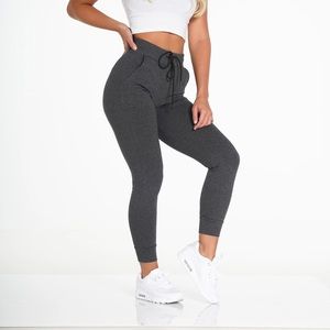 NVGTN Relax Joggers